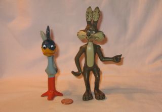 Vintage Looney Tunes Roadrunner And Wile E Coyote Pvc Figure; By Dakin 1960’s