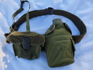 Vintage 1966 U S Military Army Green Canteen Cup Cover Clip Pouch Belt Sz Large