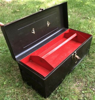 Vintage Heavy Duty Metal Tool Box W/removable Tray 22” X 8.  5” X 8.  75”