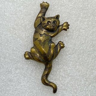 Signed Jj 1988 Vintage Cat Brooch Pin Brass Tone Costume Jewelry