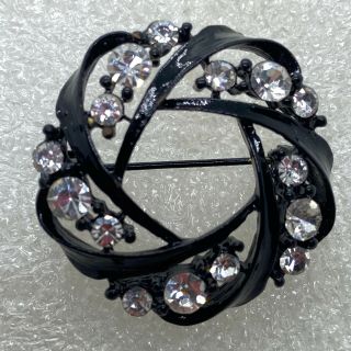 Vintage Wreath Brooch Pin Clear Glass Rhinestone Black Tone Costume Jewelry