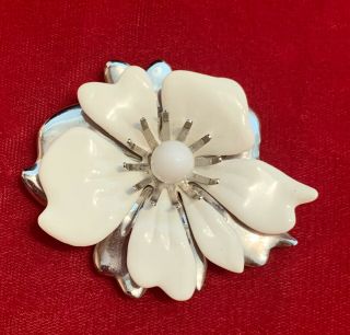 Vintage Sarah Coventry White/silver Enamel Large Flower Pin Brooch Signed Euc