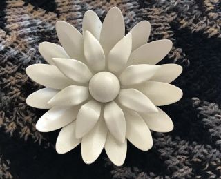 Vintage Winter White Metal Enamel Flower Pin Brooch