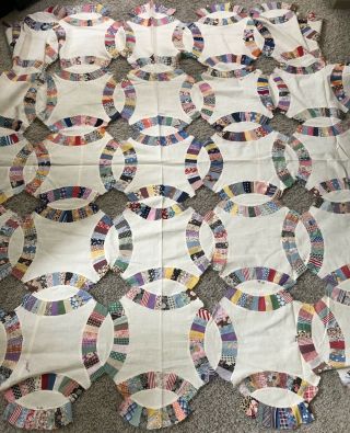 Vintage 1930’s Wedding Ring Quilt Top Scrappy Floral Prints Needs Fixing