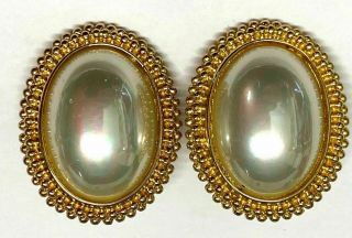 Signed Chr Dior Vintage Faux Pearl Gold Tone Clip On Earring Jewelry E51