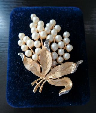 Crown Trifari Signed,  Faux Pearls And Rhinestones,  Gold Plated Vintage Brooch.
