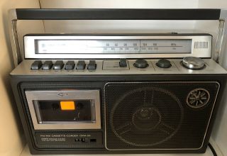 Vintage Sony Fm / Am Cassette - Corder Cfm - 23 Boombox 2 Way Speaker System
