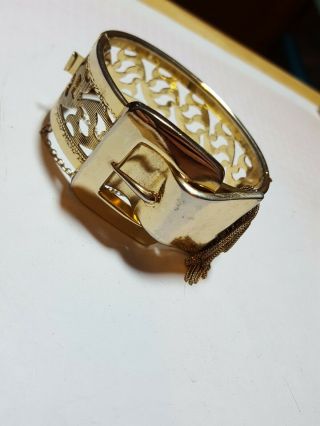 vintage gold tone bracelet marked whiting and Davis 2