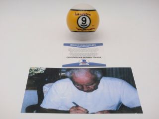 Willie Mosconi Signed Beckett (bas) Certified Autographed 9 Billiard Pool Ball.