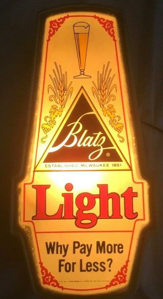 Vintage Blatz Lighted Beer Sign.  11981.  Well Looks Great
