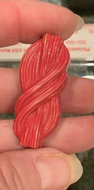 Xl Vintage Celluloid Button Extruded Knot Design Licorice Shaped