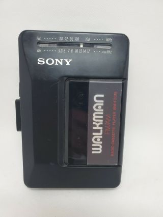Vintage Sony Walkman Portable Am/fm Radio Cassette Player Wm - F2015 Belts