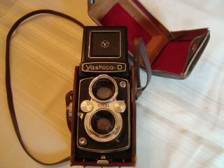 Yashica - D Vintage Camera W/copal - Mxv 1:3.  5 80 Mm Lens With Case