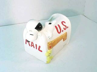Vintage 1972 Peanuts Snoopy Ceramic Mailbox Planter U.  S.  Mail Schulz Japan