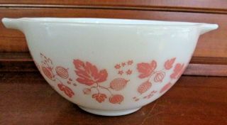 Vintage Pyrex White Pink Gooseberry 1 1/2 Pt Cinderella Mixing Bowl 441