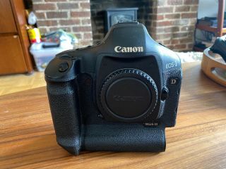 Canon Eos 1d Mark Iii 10.  1mp Digital Slr Camera - Black (body Only)