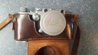 Vintage Leica D.  R.  P.  Ernst Leitz Wetzlar 35mm Camera With Case.
