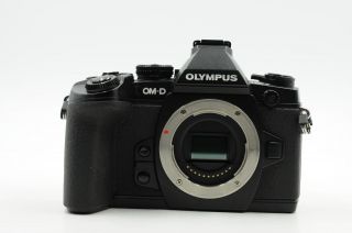 Olympus OM - D E - M1 16.  3MP Mirrorless MFT Digital Camera Body  965 2