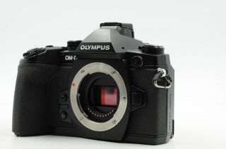 Olympus OM - D E - M1 16.  3MP Mirrorless MFT Digital Camera Body  965 3