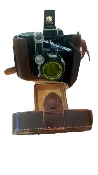 Zeiss Ikon Ikonta 531/2 6x4.  5 Camera W/ Tessar Lens & Case