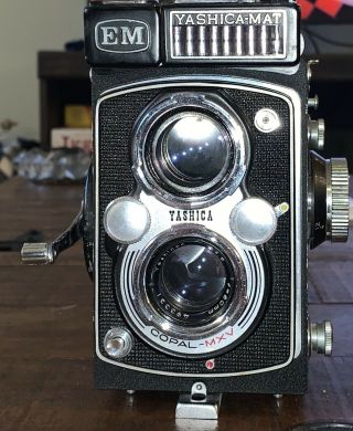 Vintage Yashica Mat Em Tlr 120 Roll Film Camera W/light Meter Shutter
