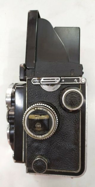 Rolleiflex 2.  8E Carl Zeiss 80mm Planar F2.  8 TLR 120 film Camera READ 2