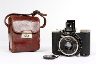 Vintage C1930 " Dr.  Nagel - Werke  Pupille " Camera With Case 1013