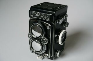 Rolleiflex 3.  5e2 Camera With Xenotar 75mm F3.  5 Taking Lens,  Serial No E2 1871409