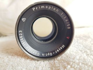 Meyer Optik Gorlitz Primoplan 58mm f1.  9 Red “V” in M42 Lens. 3