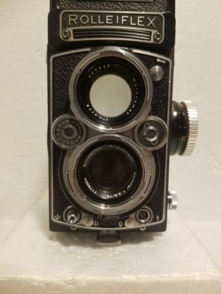 Rolleiflex 3.  5 E2 camera with Xenotar 75mm 3.  5 lens 2