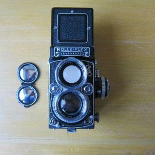 Rolleiflex 2.  8e Film Camera With Zeiss 80mm F2.  8 Planar Lens,  Serial No.  1640449
