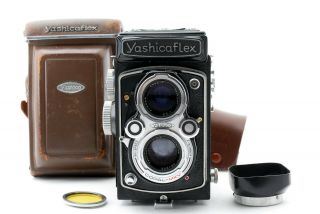 " Exc,  " Yashica Yashicaflex Model B W/ Lens Hood,  Leather Case 642804