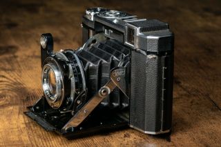 Zeiss Ikon Ikonta 532/16 With Carl Zeiss Tessar 80mm F2.  8 Lens