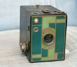 Kodak C 1930 Art Deco No.  2 Beau Brownie Camera Green