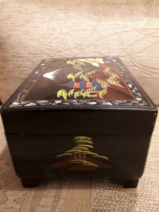 Vintage Painted Oriental Black Lacquer Musical Jewellery Cabinet Trinket Box 3