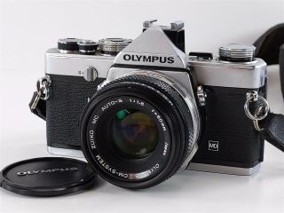 Olympus Om - 1 Md 35mm Slr Camera W/om - System Zuiko Auto - S F:1.  8 Lens