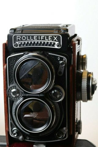 [MINT] Rolleiflex 2.  8E w 80mm F2.  8 Schneider Xenotar,  PERFECT 3