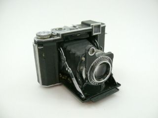 Zeiss Ikon Ikonta 532/16 Folding Camera W/80mm F:2.  8 Tessar Lens