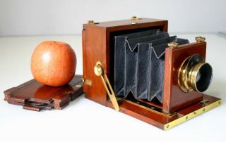 Good Early Unnamed Mahogany 1/4 Plate Hand & Stand Camera,  D.  D.  S Busch W/a Lens