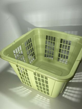 Vintage Retro Rubbermaid Sage Green Square Plastic Clothes Laundry Basket 2972