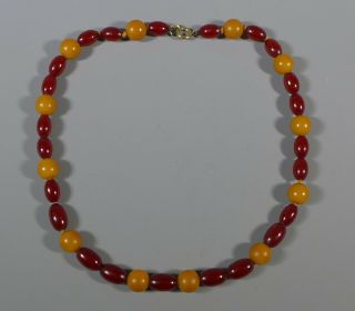 Small String Of Vintage Cherry Red Amber Beads Necklace 16.  6 Grams
