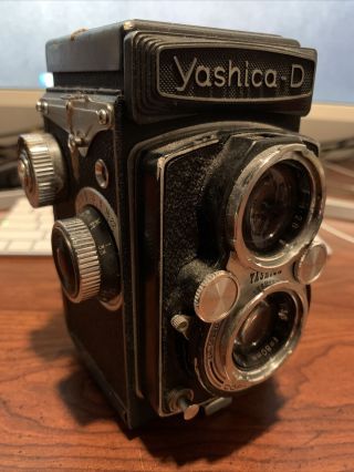Yashica - D Vintage Camera W/copal - Mxv 1:3.  5 80 Mm Lens With Case