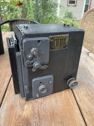 Vintage R.  B.  Graflex - Series B Camera