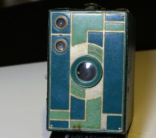 Kodak Beau Brownie Box Camera No.  2a – Blue - Green Art Deco With Doublet Lens