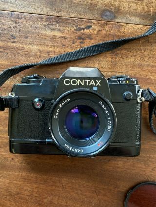 Contax 137 Ma Quartz 35 Mm Camera With Zeiss 1.  7/50 Planar Lens