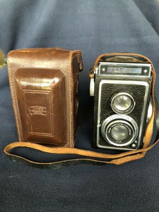 Zeiss Ikon Ikoflex Camera 1:3.  5 F=75mm And Leather Case