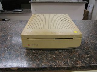 Vintage Apple Macintosh Iisi Computer M0360 - Powers On - No Hdd