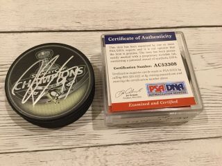 Pascal Dupuis Signed 2009 Stanley Cup Penguins Hockey Puck Psa/dna A