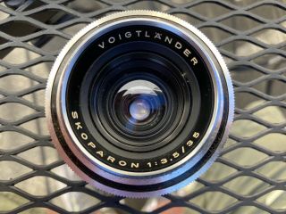 Voigtlander Prominent Skoparon 35mm F3.  5 Lens With Both Caps Shape