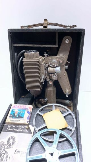 Vintage Revere Model 85 8 Mm Movie Projector With Case Bulb